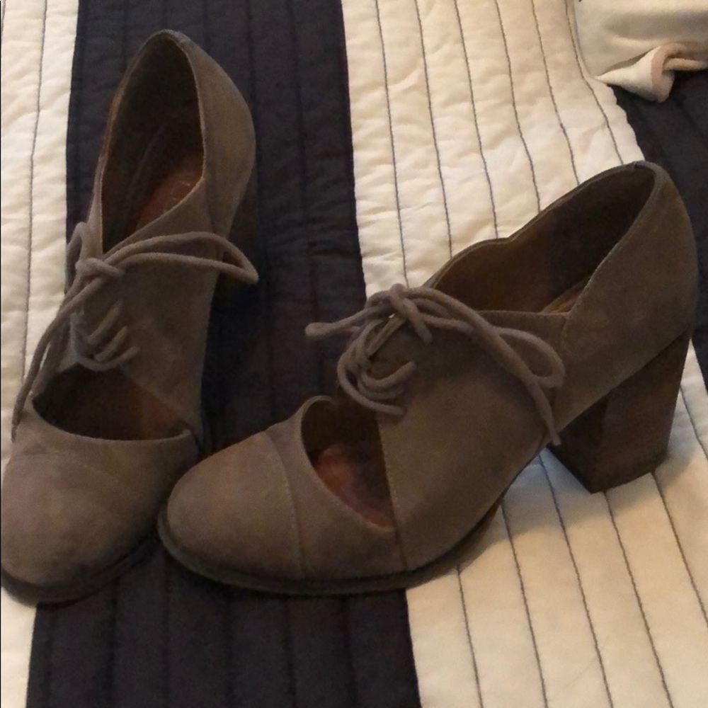 3 for $20 also chunky heel